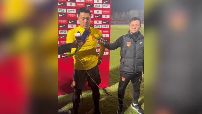 Cầu thủ Hồng Kông Trần Tấn Nhất: Có thể giao đấu với Massey là không thể hình dung, nhưng tôi chọn cúp châu Á